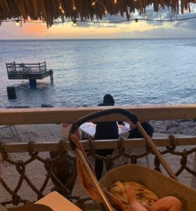 KINDVRIENDELIJK CURAÇAO > NAAR HET EILAND MET BABY