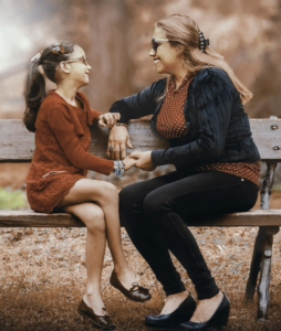 Van school naar werk: kleding die je van ochtend tot avond door helpt